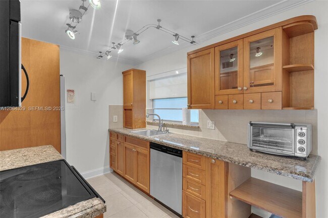 Building Photo - 7745 SW 86th St