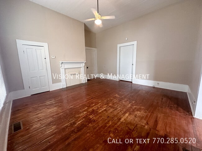 Building Photo - 112B Peachtree St