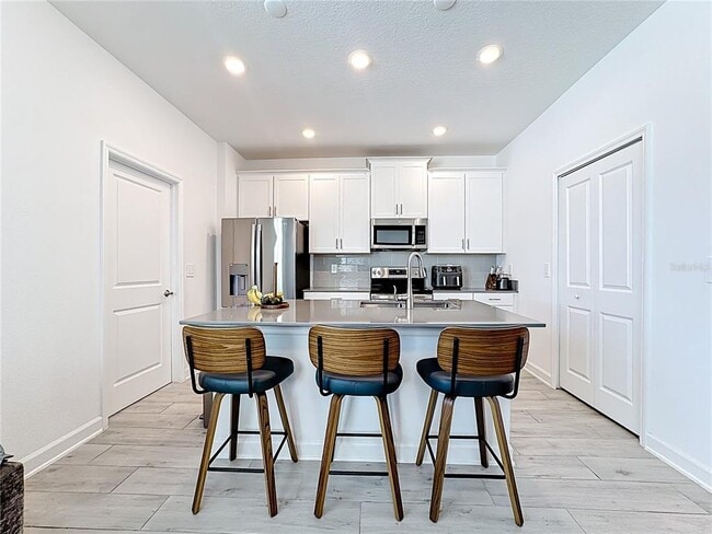 Building Photo - 3077 Ella Wy