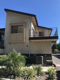 Building Photo - 1186 E Lugonia Ave