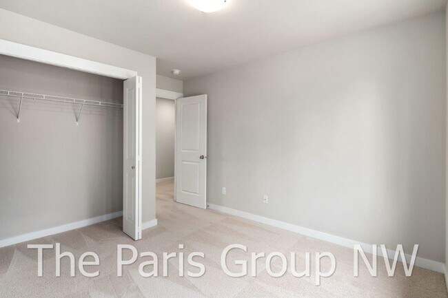 Building Photo - 2122 83rd Ave E