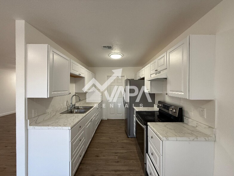 Building Photo - 4906 Buckwheat St