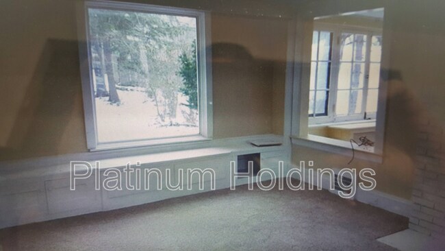 Building Photo - 3192 Sycamore Rd