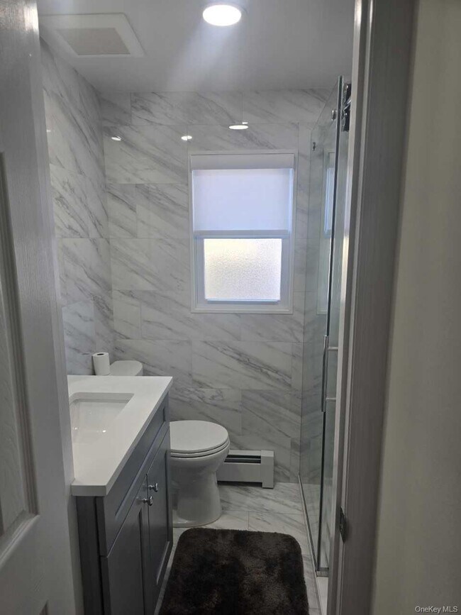 Building Photo - 119 Crown Ave