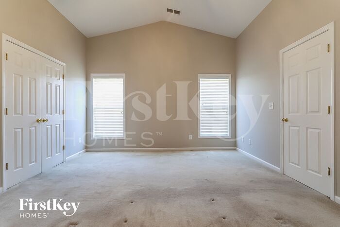 Building Photo - 1643 Mission Park Dr SW