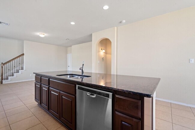 Building Photo - 119 Buescher Cove