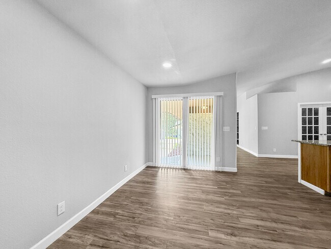 Building Photo - 3455 E 75th Pl