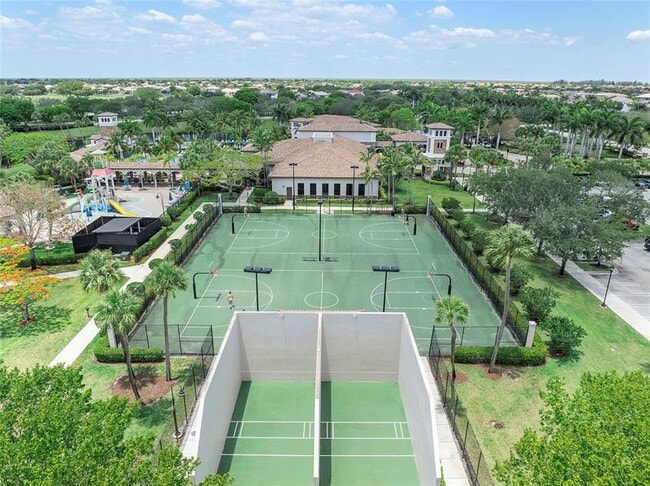 Building Photo - 8215 NW 125th Ln