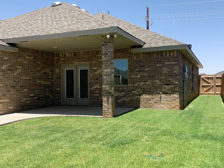 Building Photo - 1312 Solomon Ln