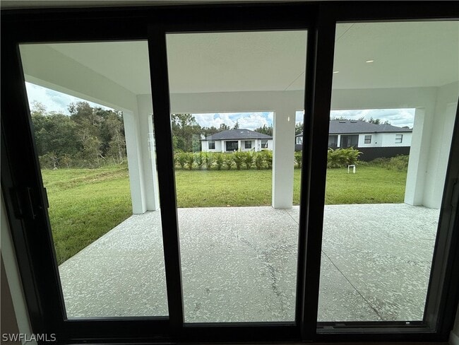 Building Photo - 2707 34th St SW