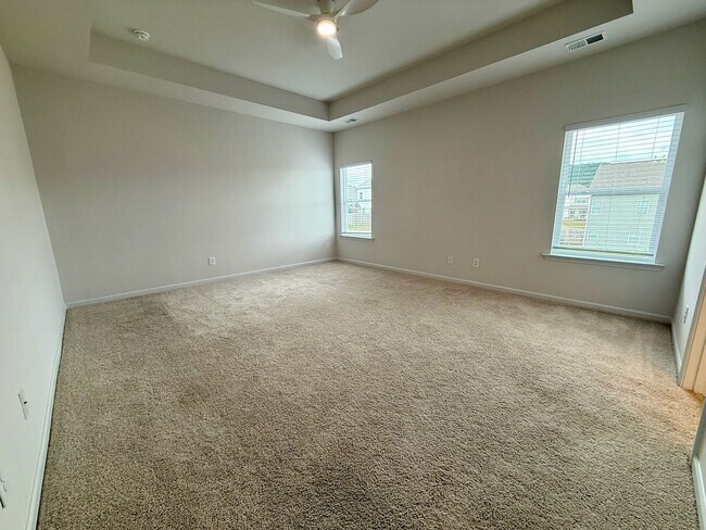 Building Photo - Beautiful New Home in Sought After Neighbo...