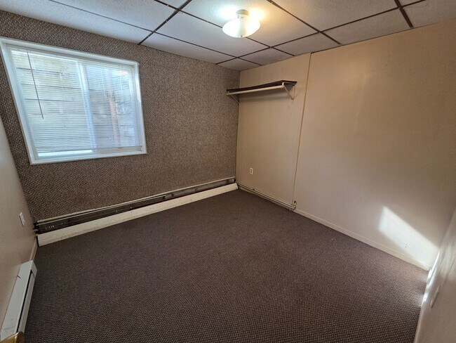 Building Photo - 1019 Bemidji Ave N