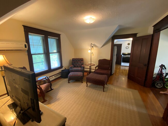 Livingroom looking into kitchen - 614 Linden St. W