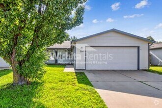 Building Photo - 3 Bedroom 2 bath duplex - Derby