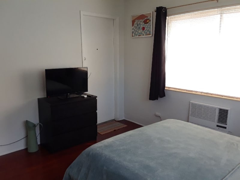 Building Photo - 6922 Bay Dr