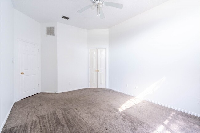 Building Photo - 904 Westminister Ave