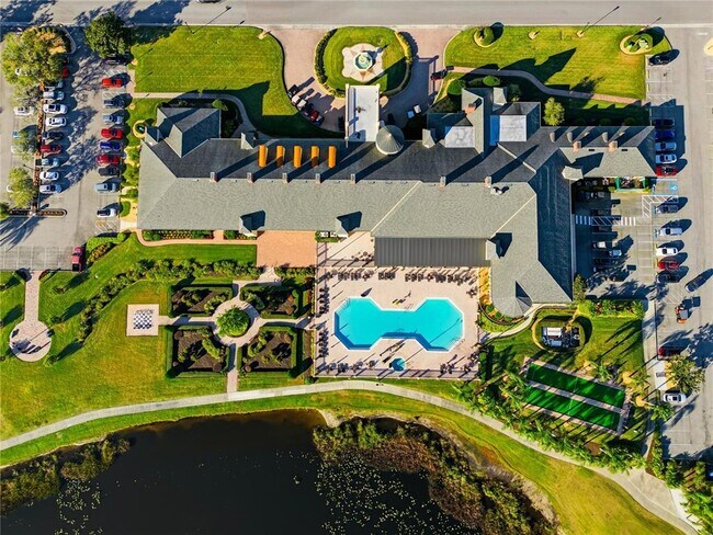 Building Photo - 1033 Sawgrass Dr