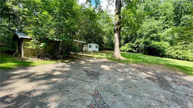 Building Photo - 2877 Winder Hwy