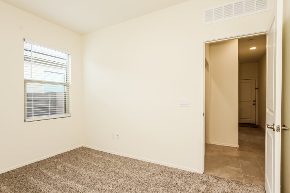 Building Photo - 6989 W Hedge Rose Dr