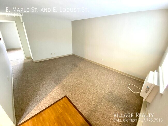 Building Photo - 361 E Maple St