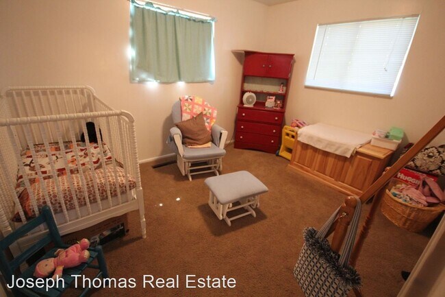 Building Photo - 3 br, 1.5 bath House - 440 E 850 S