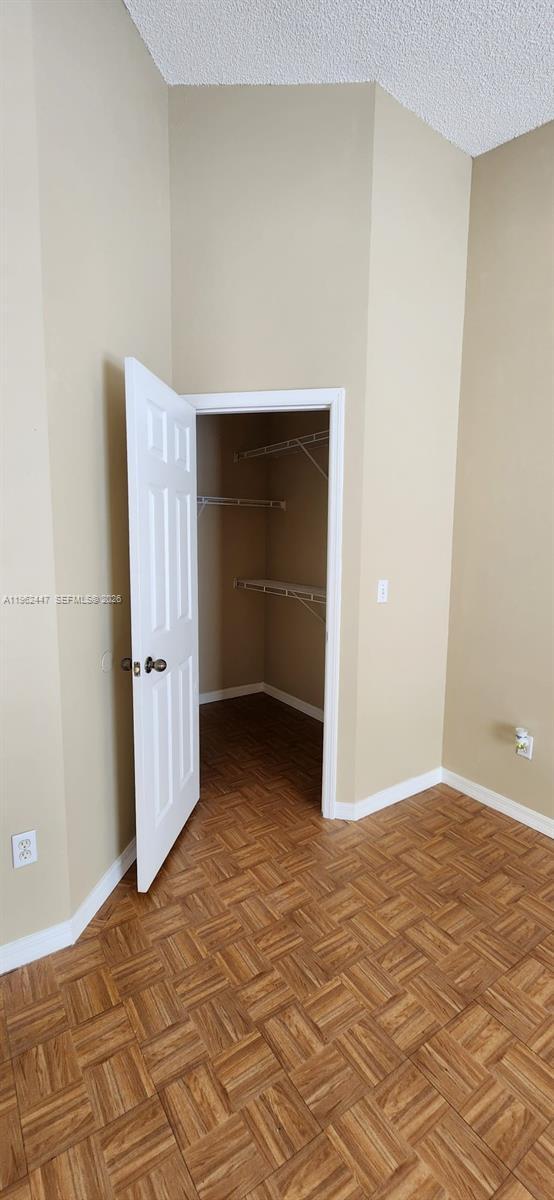 Building Photo - 10300 Fox Trail Rd S