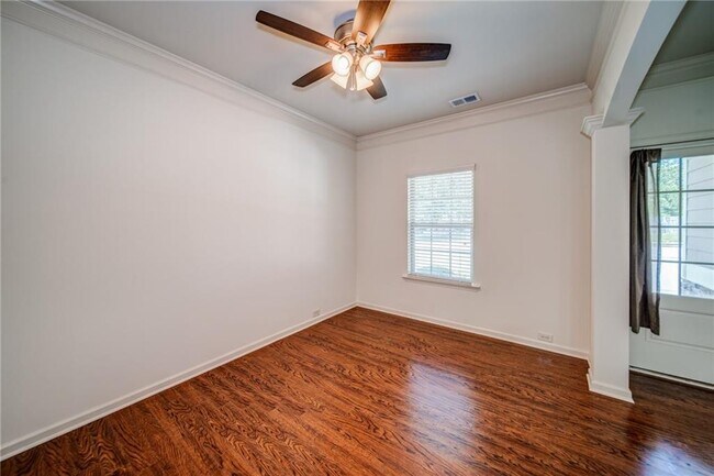 Building Photo - 129 Stonewood Creek Ct