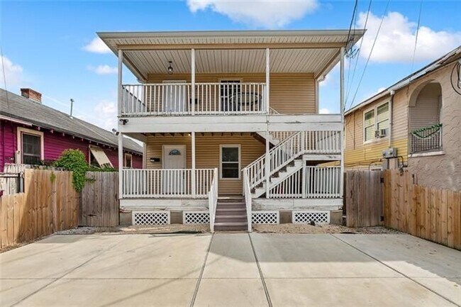 Primary Photo - 1713 Pauline St