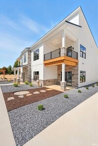 Building Photo - 1030 S Wayne St