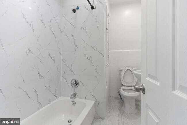 Building Photo - 2143 66th Ave