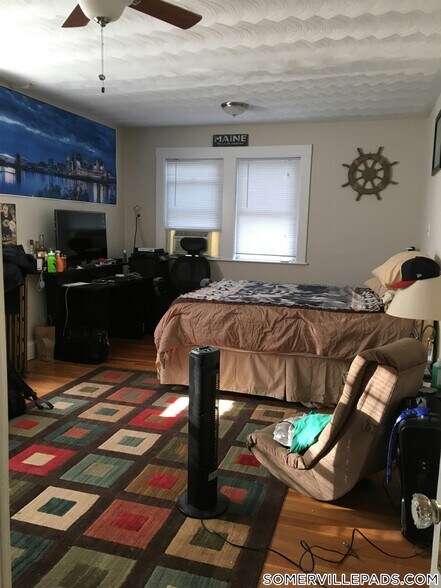 Building Photo - 9 Arlington St