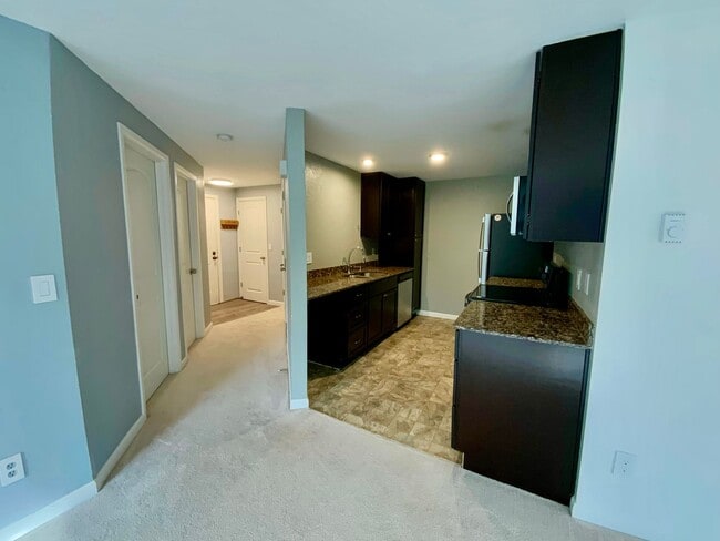 Building Photo - 2-Bedroom, 2-Bathroom End Unit with Covered Balcony