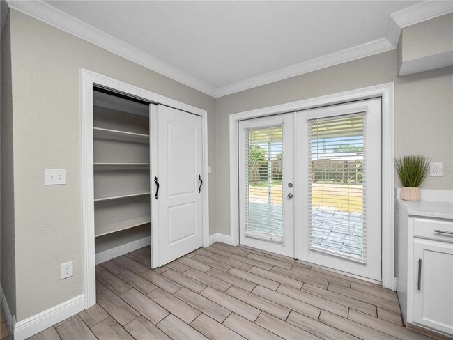 Building Photo - 3440 Milner Dr S
