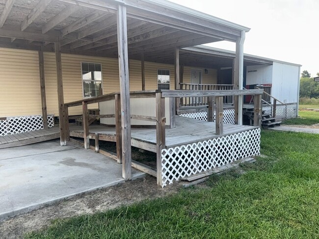 Building Photo - 1567 Co Rd 486