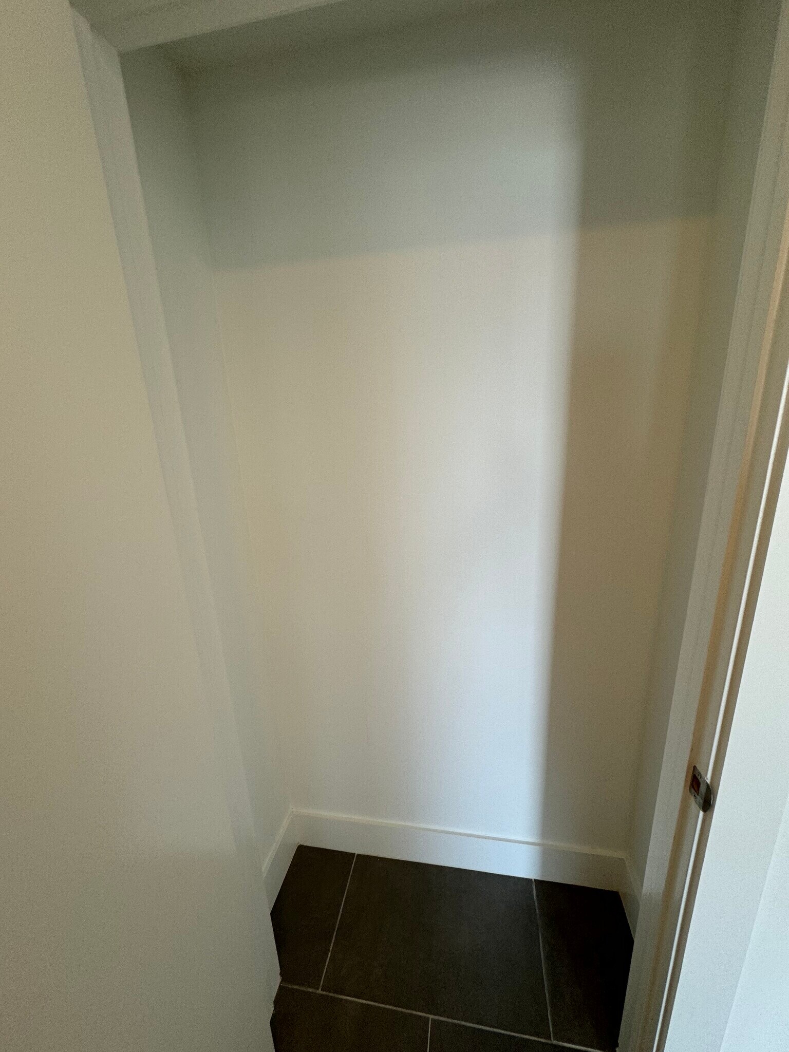 EXTRA STORAGE - 119 NE 20th St