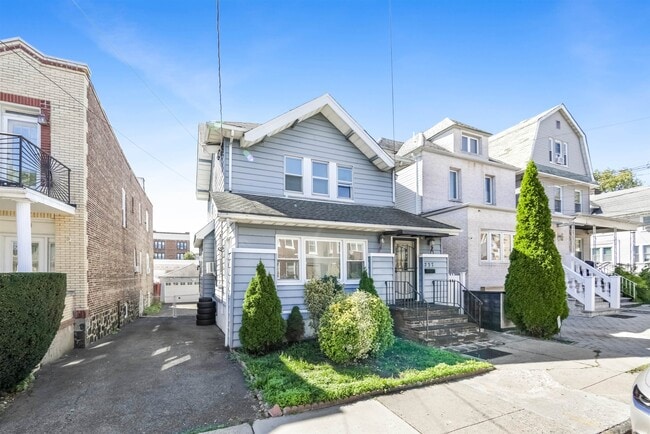 Building Photo - 237 73RD St