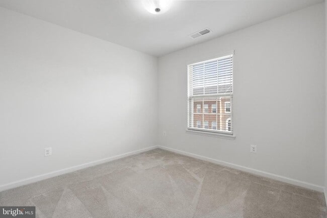 Building Photo - 6252 Alexa St