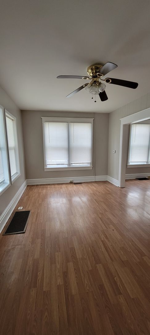 Building Photo - 3 bedroom, 1 bath, 2 story single family house