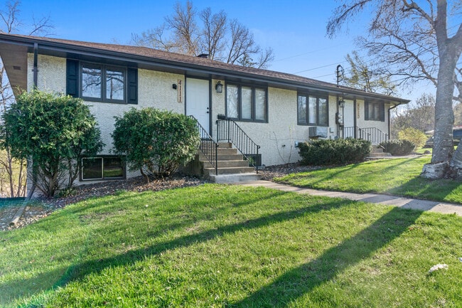 Building Photo - 4115 Lowry Ave N