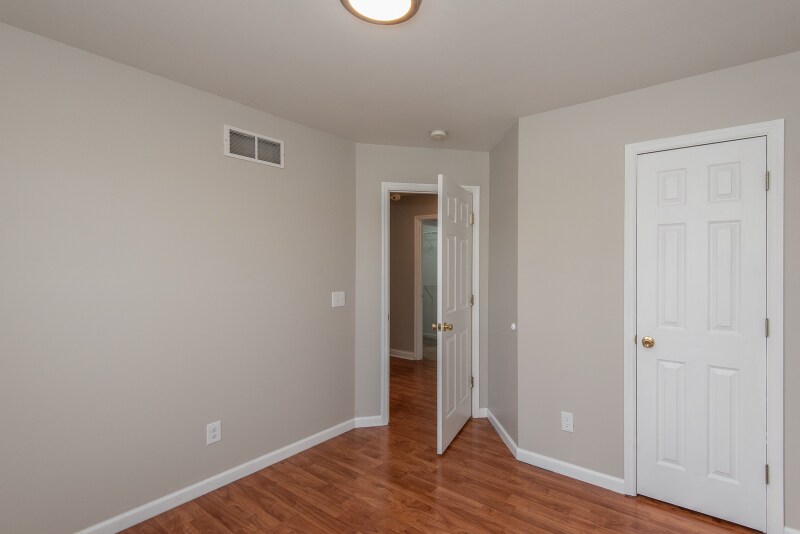 Building Photo - 145 Derek Dr