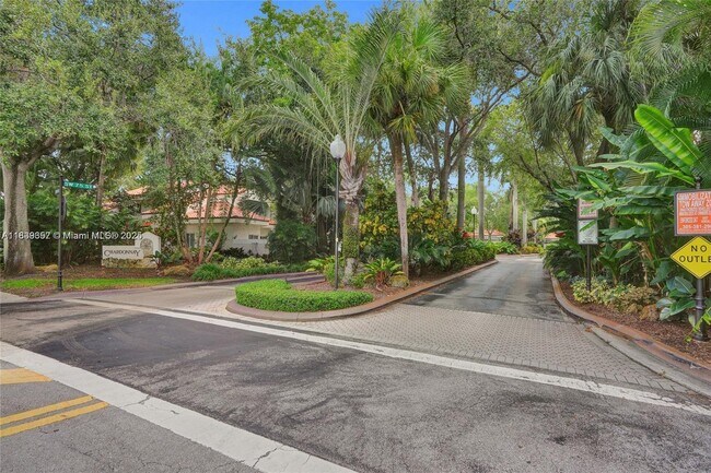 Building Photo - 7483 SW 109th Ave