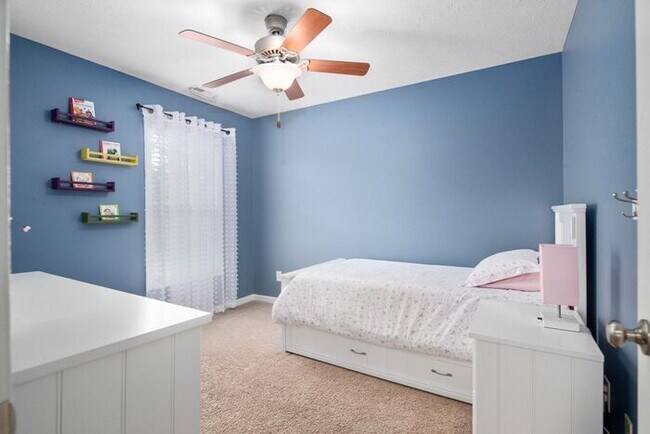 Building Photo - 3 Bedroom Ranch w/ Bonus