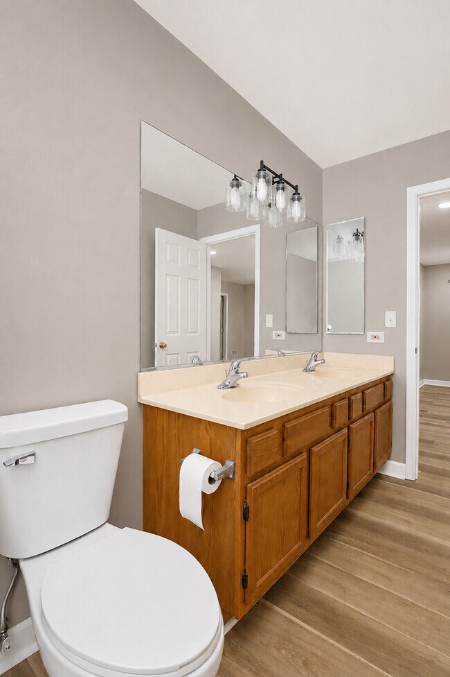 Building Photo - 651 Lancaster Cir
