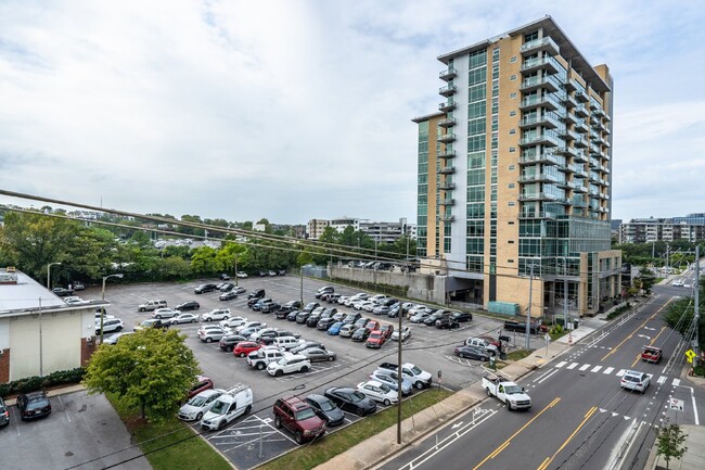 Building Photo - Furnished (or not) in The Gulch!