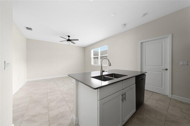 Building Photo - 12124 Sonnet Ave