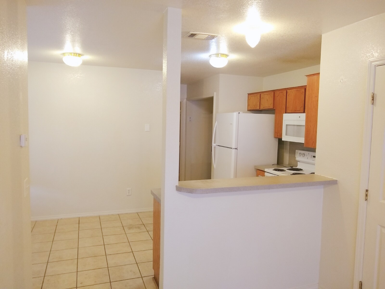 Building Photo - 4102 Pilgram Dr