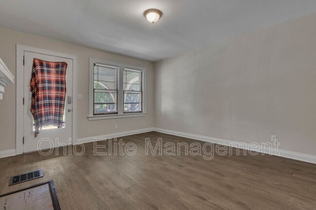 Building Photo - 43 N Chase Ave