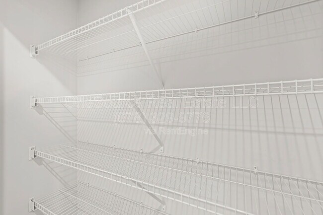 Building Photo - 1635 Villageside Ct