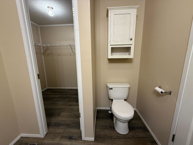 Building Photo - 12452 St James Ct