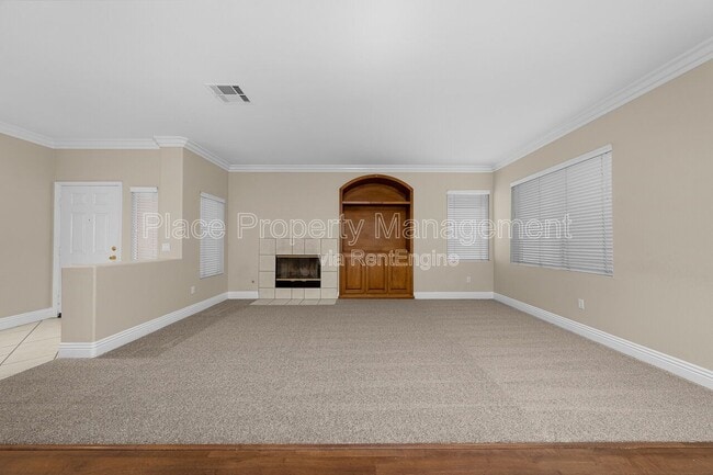 Building Photo - 6223 Avenida De Las Vistas
